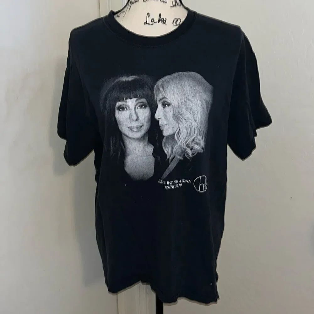 Cher Singer Musician Black Here We Go Again 2019 Graphic T-Shirt Music Concert